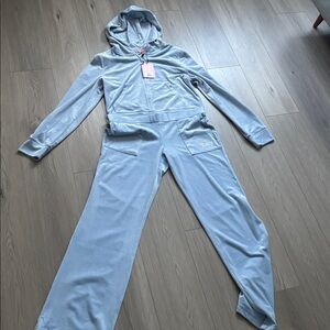 New with tag Juicy contour tracksuit set size large